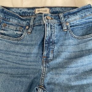 Madewell size 26 9” rise